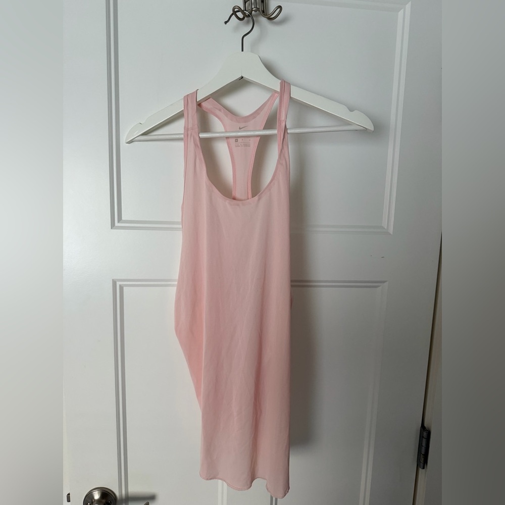 Nike dri-fit pale pink workout tank-top